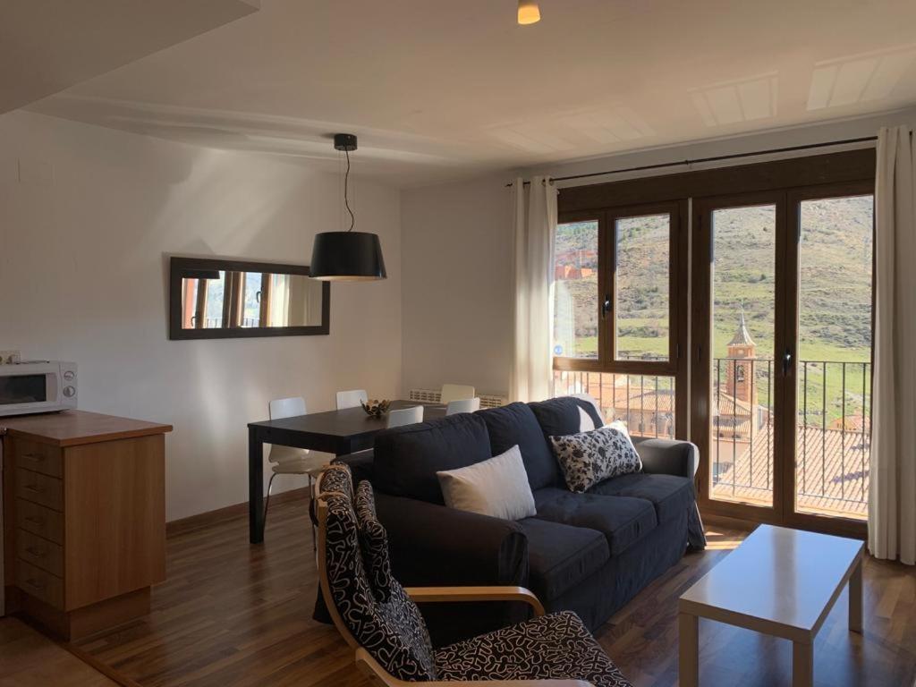 Apartamento San Mateo Камарена-де-ла-Сьєрра Екстер'єр фото