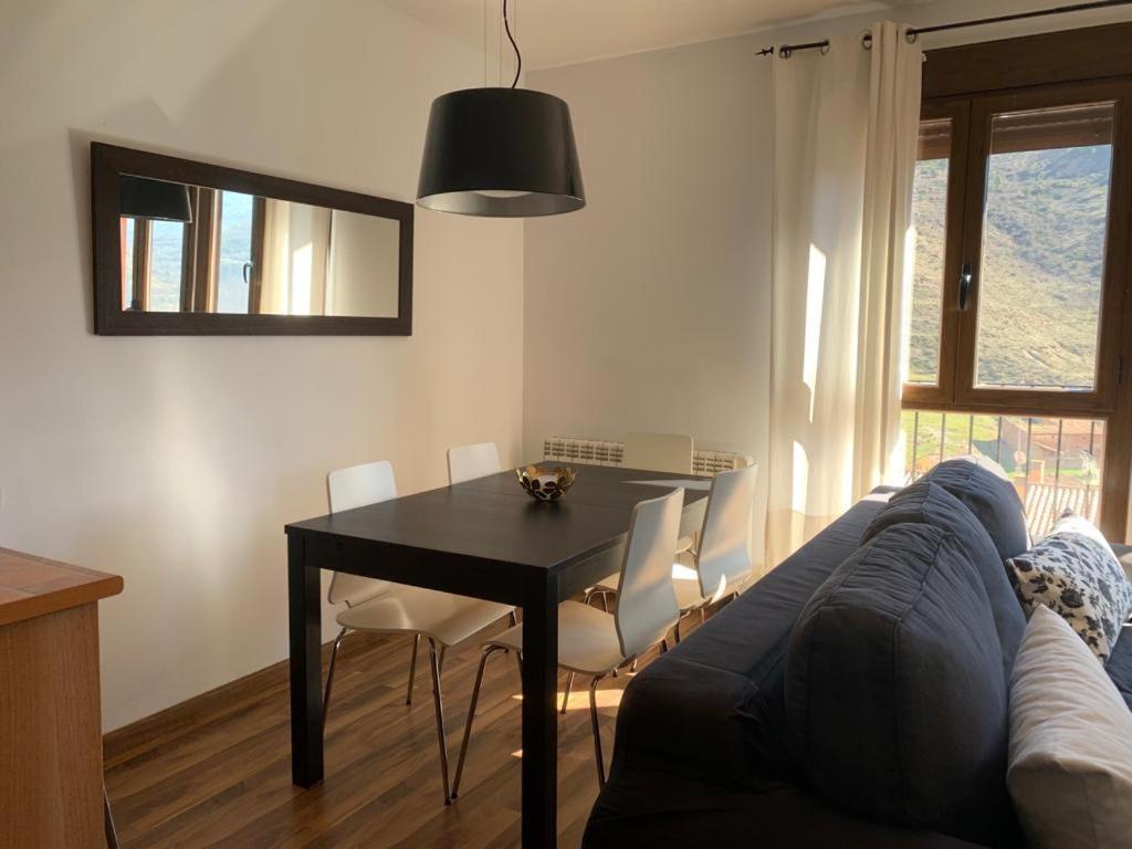 Apartamento San Mateo Камарена-де-ла-Сьєрра Екстер'єр фото